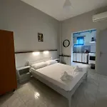 George Appartement Stoúpa